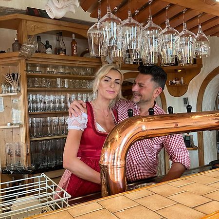 Hotel Alpenhof Markneukirchen Екстериор снимка