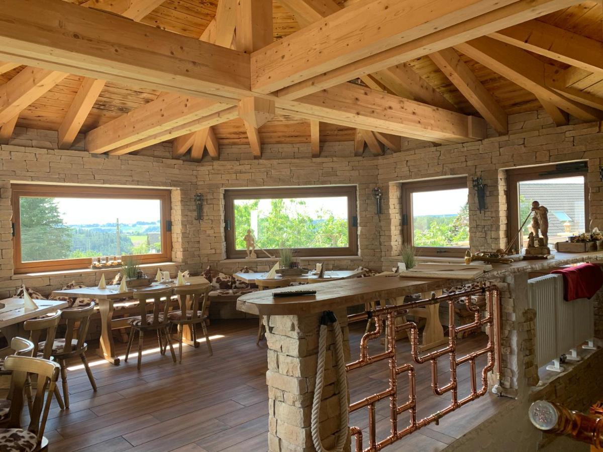 Hotel Alpenhof Markneukirchen Екстериор снимка