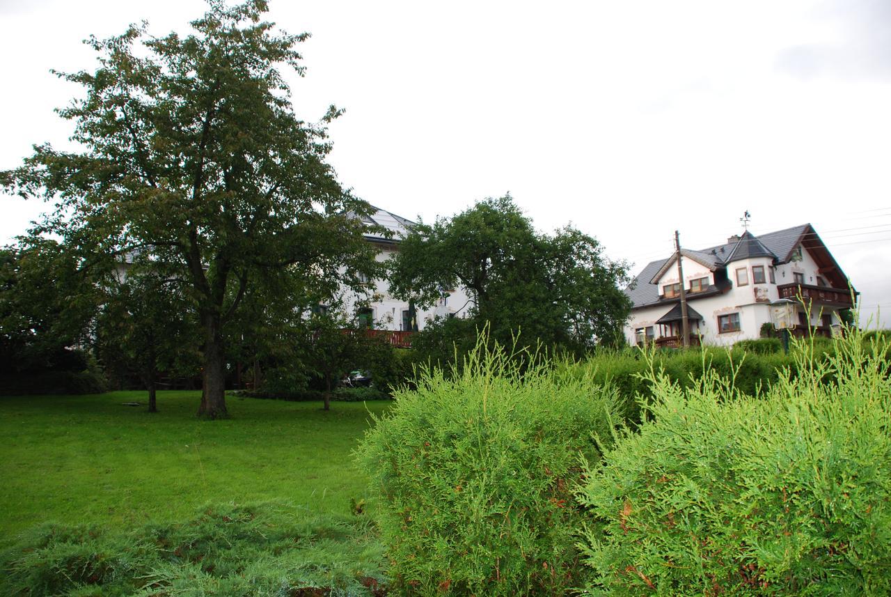 Hotel Alpenhof Markneukirchen Екстериор снимка